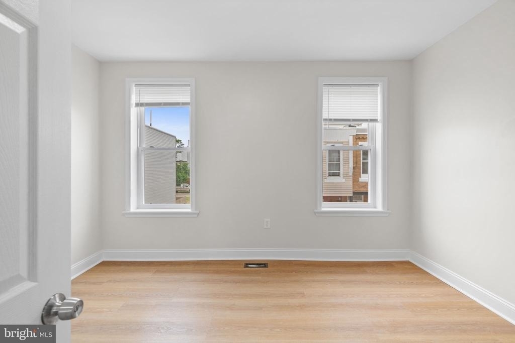 2151 E Stella Street - Photo 24