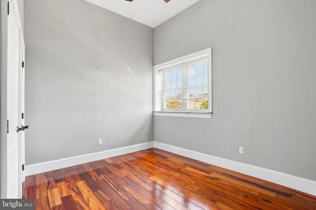 738 S 11th Street - Photo 10