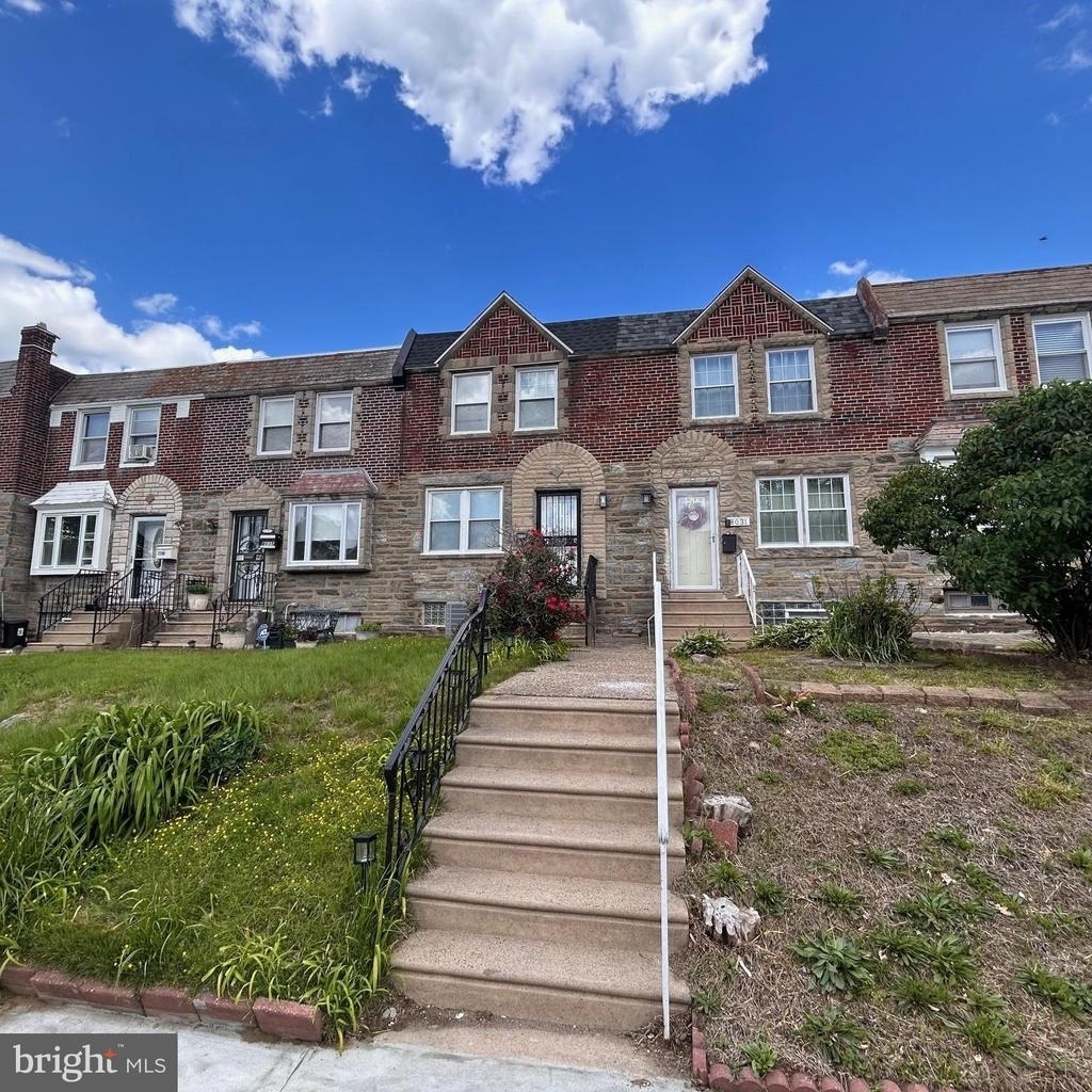 8033 Williams Avenue - Photo 0