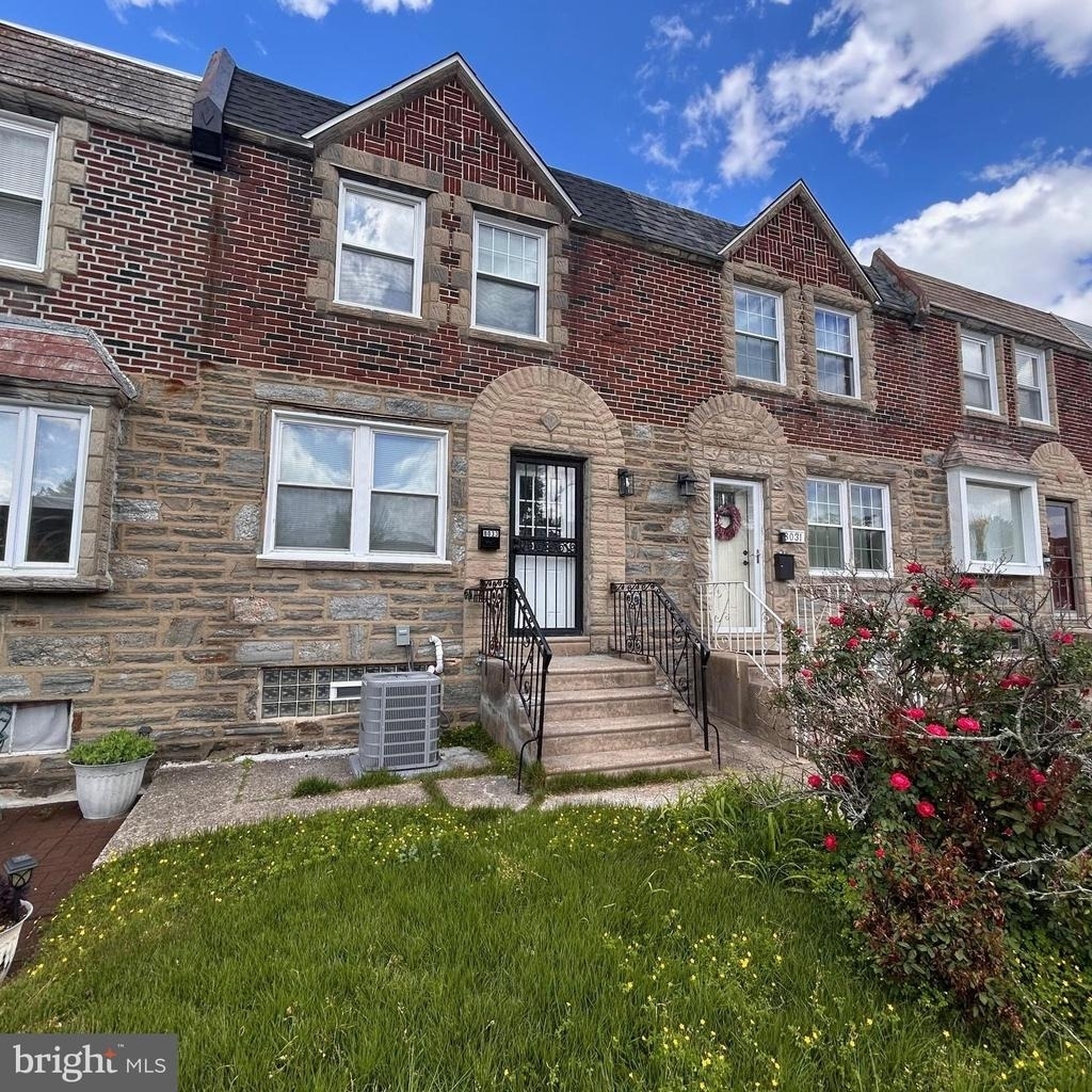 8033 Williams Avenue - Photo 2