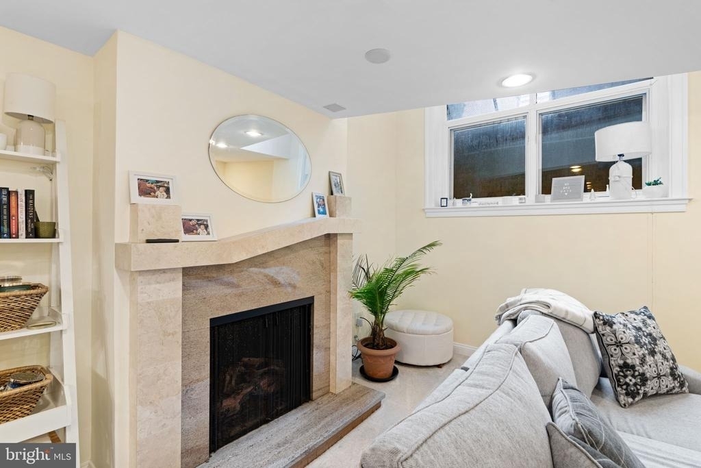 502 S 11th Street - Photo 3