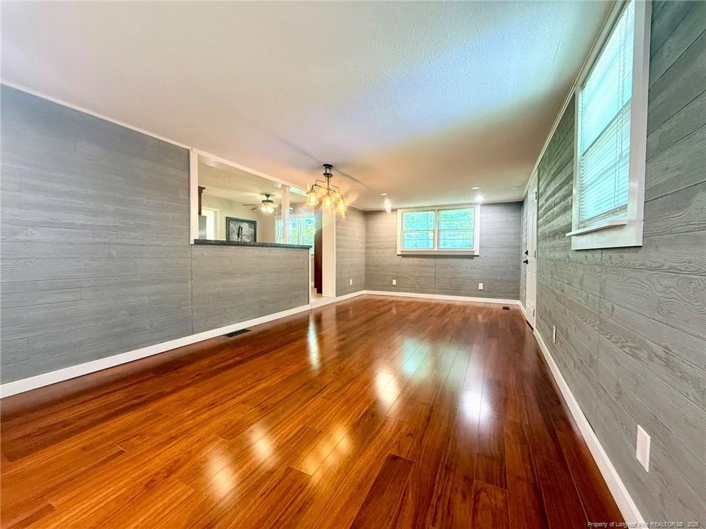 1914 Cherokee Drive - Photo 7