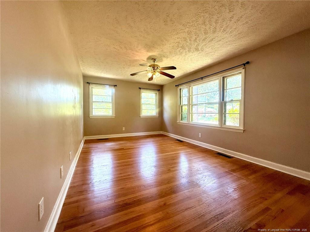 1914 Cherokee Drive - Photo 2