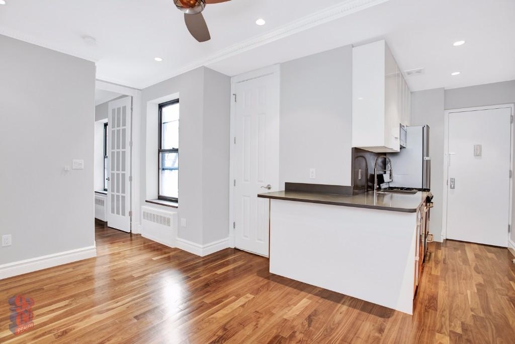 Lexington Avenue - Photo 0