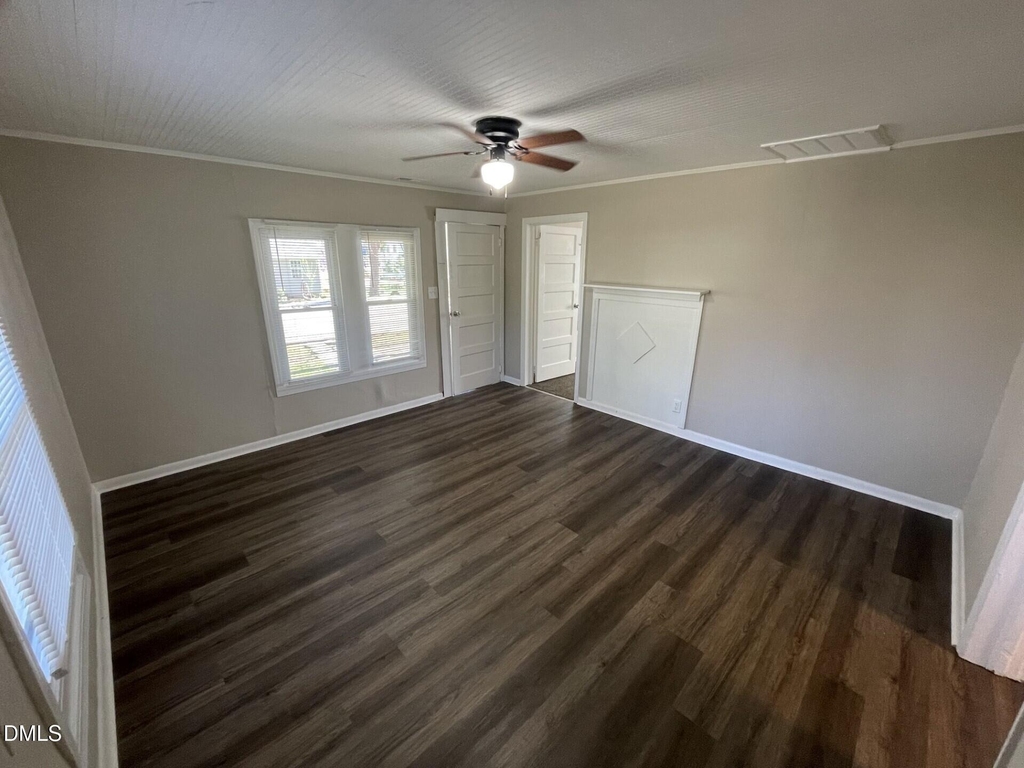 322 E Perry Avenue - Photo 15