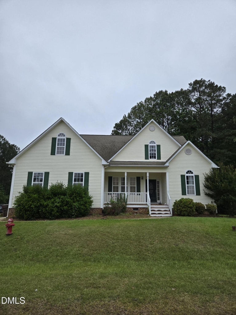 18 Castlewood Drive - Photo 0