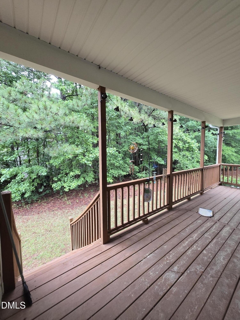 18 Castlewood Drive - Photo 10