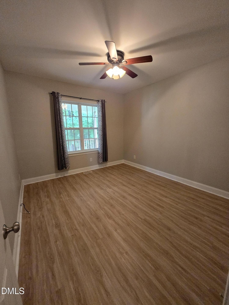 18 Castlewood Drive - Photo 7