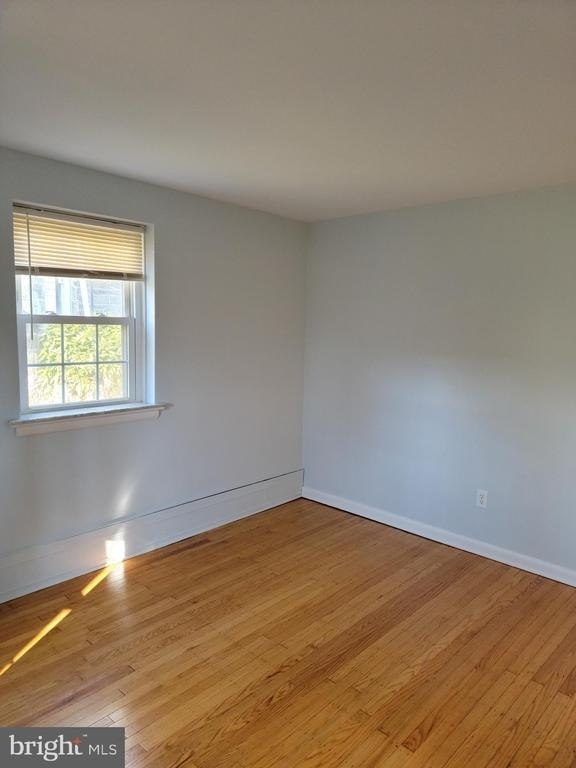 230 N Essex Avenue - Photo 14