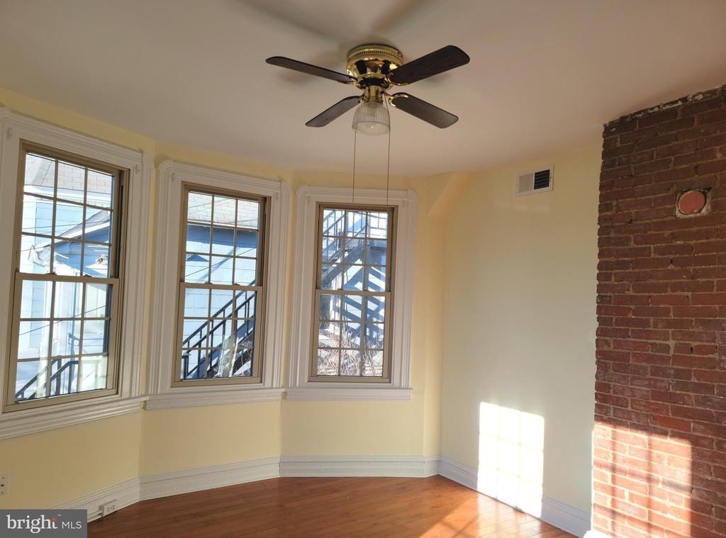 111 Iona Avenue - Photo 5