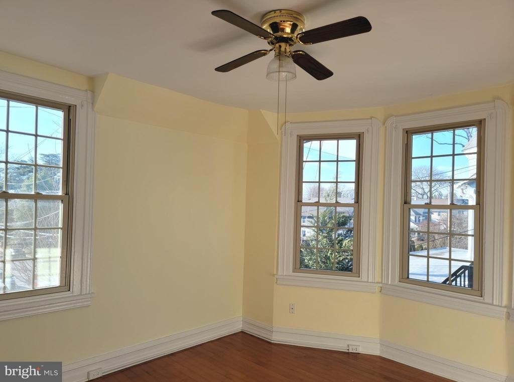111 Iona Avenue - Photo 6