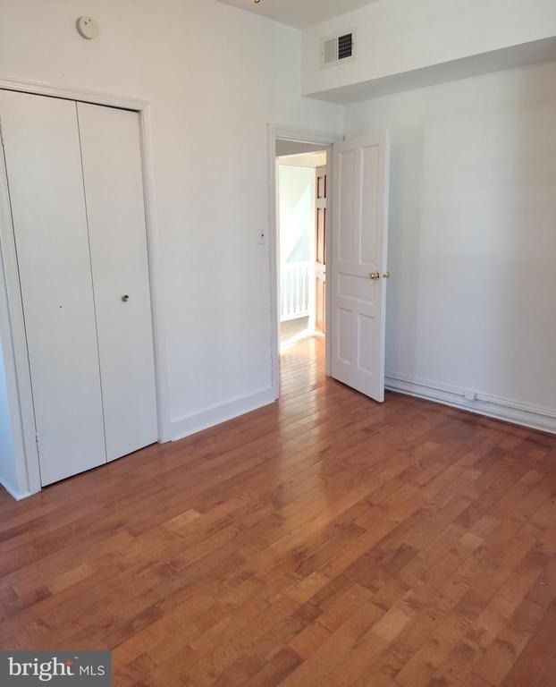 111 Iona Avenue - Photo 10