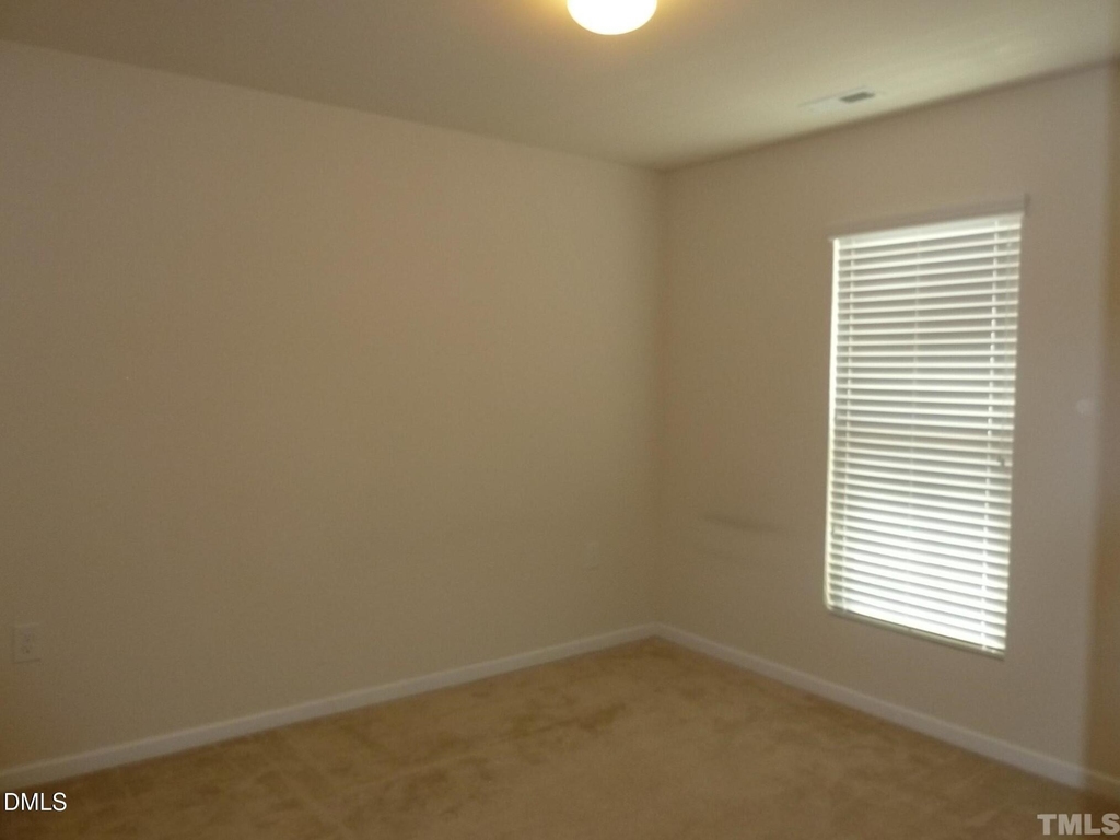 521 Denhoff Drive - Photo 6