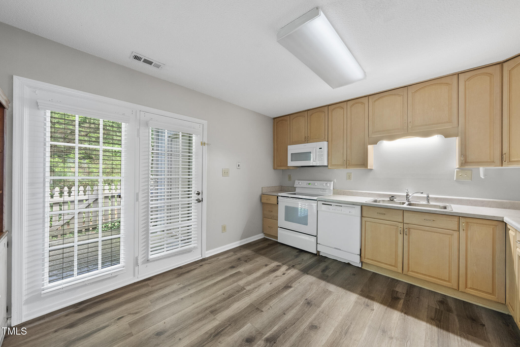 7926 Brown Bark Place - Photo 17