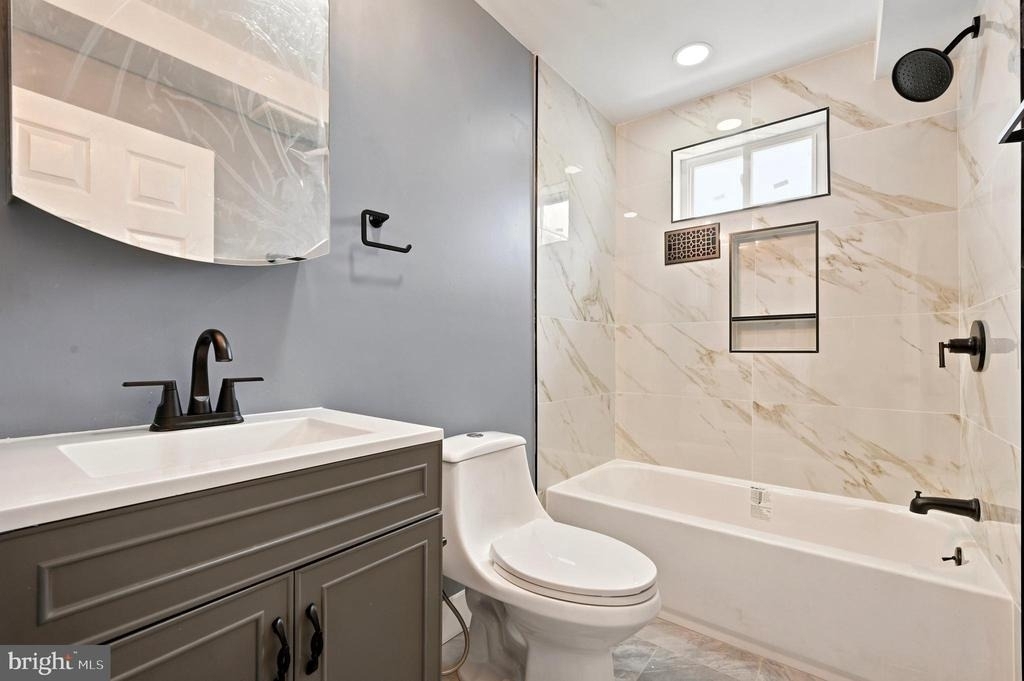 105 Jackson Avenue - Photo 10