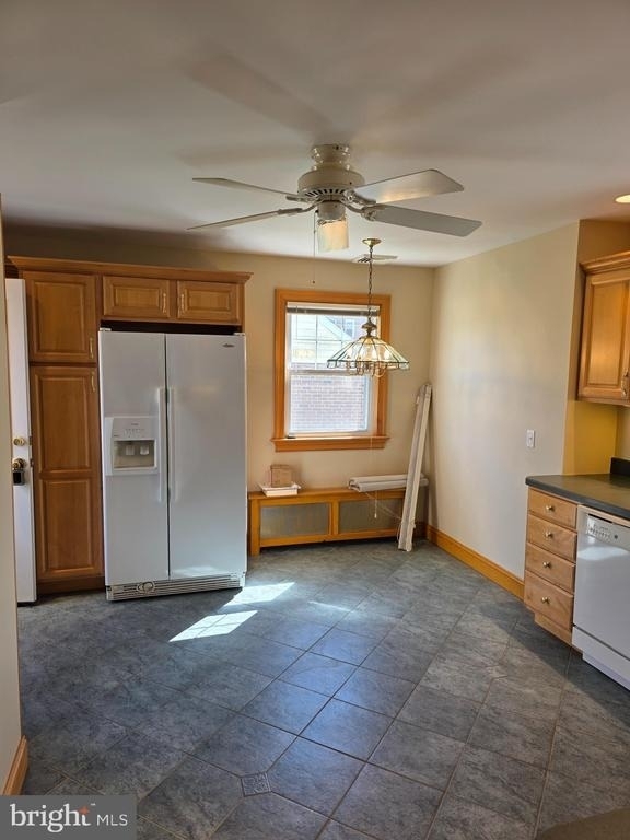 605 S Eagle Road - Photo 2