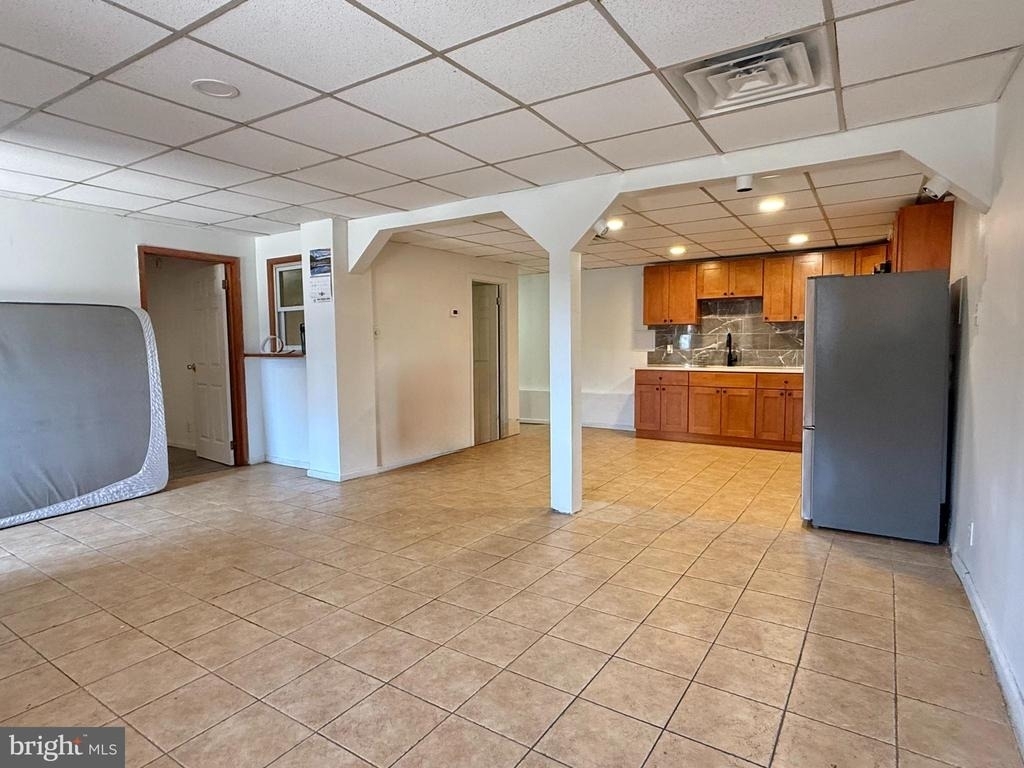 1300 Main Street - Photo 2