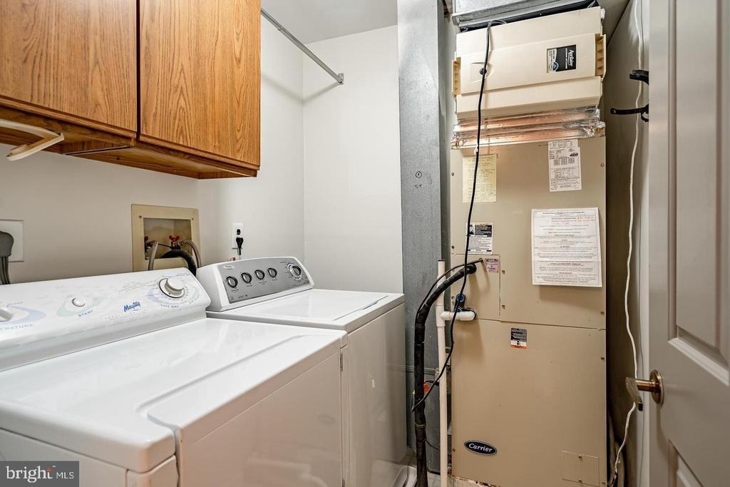 313 Albans Court - Photo 15