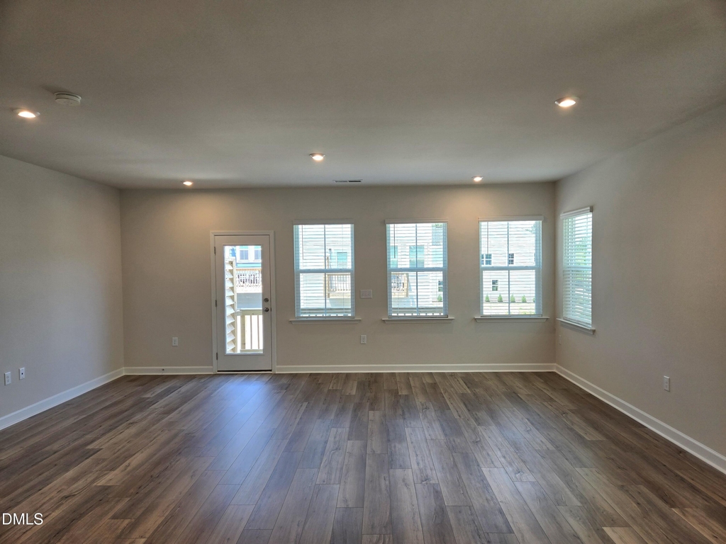 1106 Holding Village Way - Photo 3
