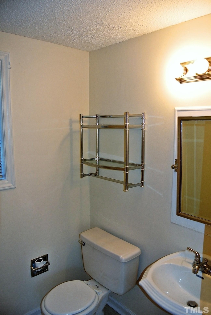 216 Greene Street - Photo 7