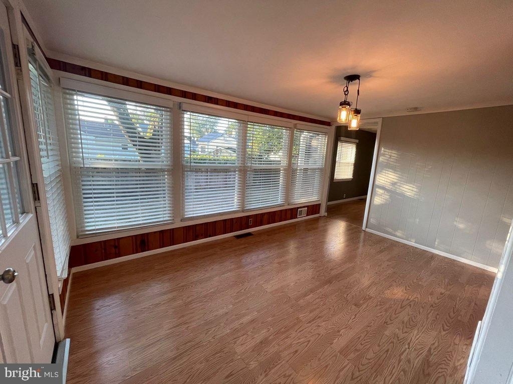 895 Lower Ferry Rd - Photo 10