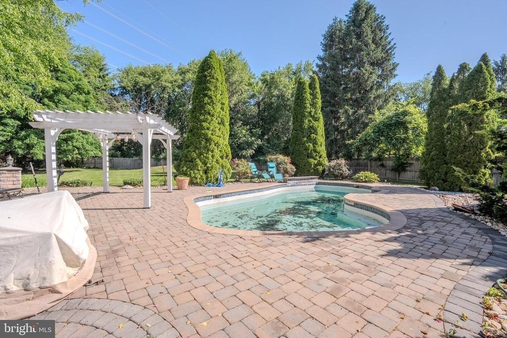 61 Amherst Way - Photo 50