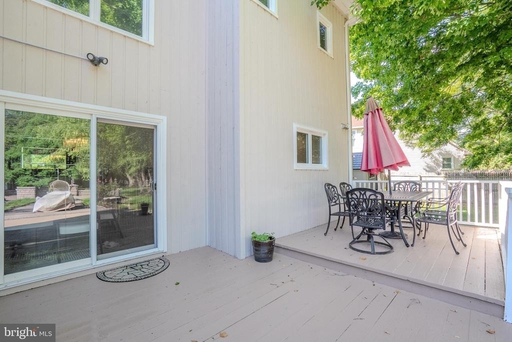 61 Amherst Way - Photo 48