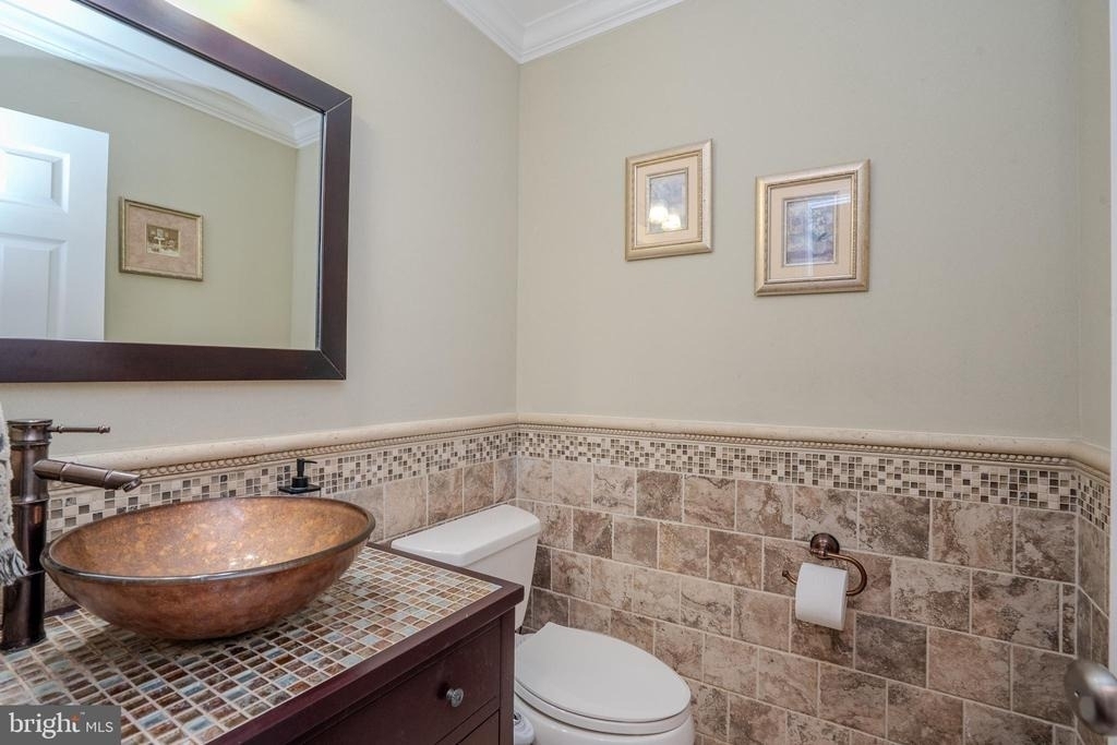 61 Amherst Way - Photo 18