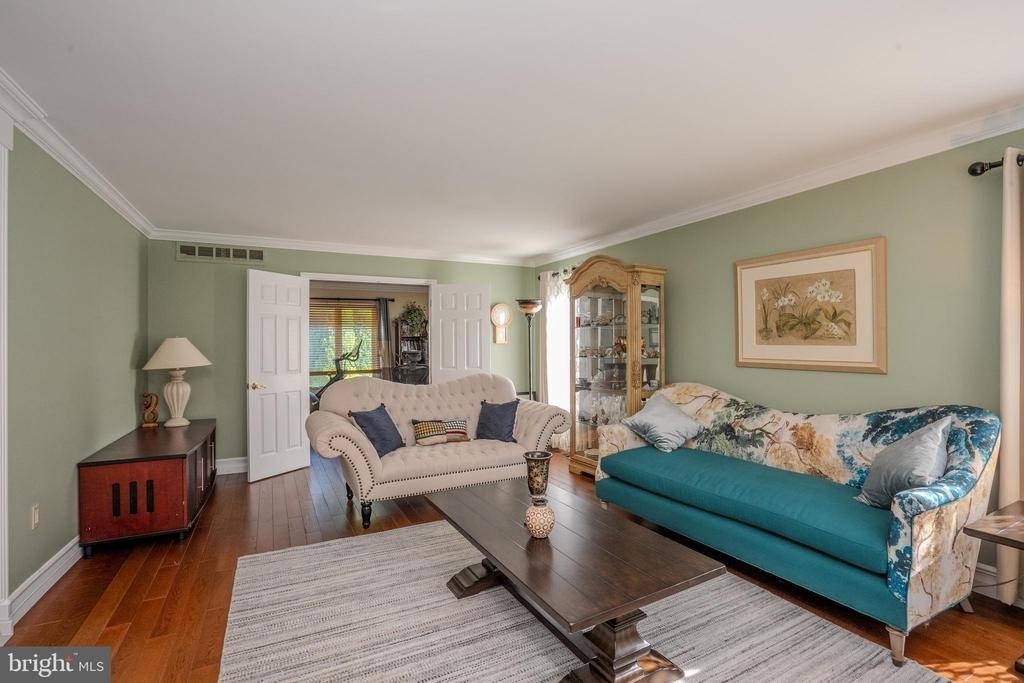 61 Amherst Way - Photo 12