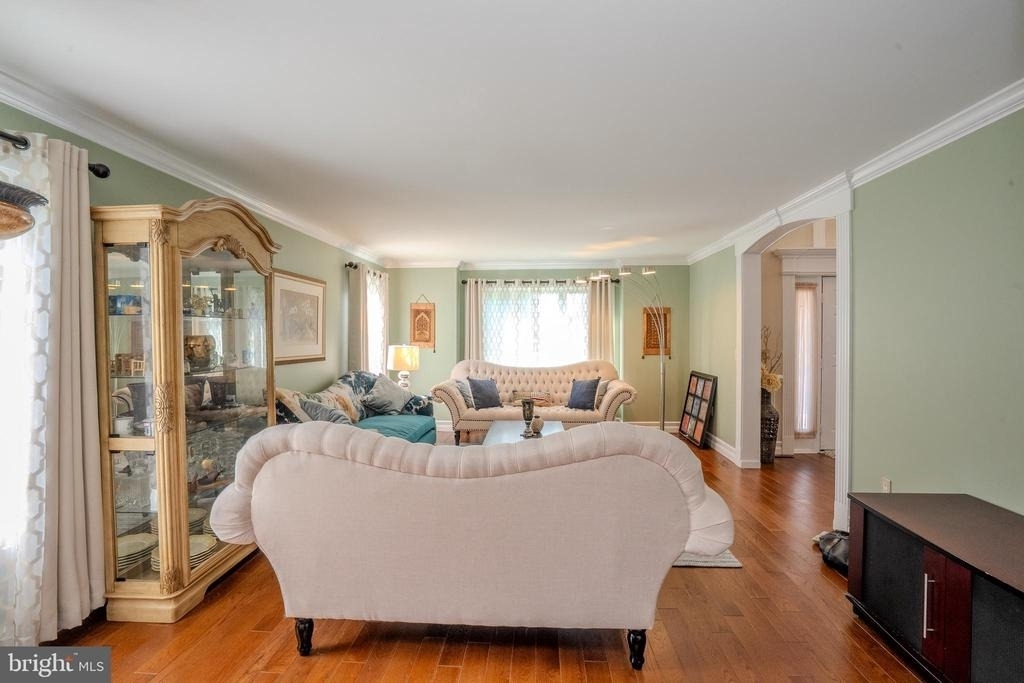 61 Amherst Way - Photo 11
