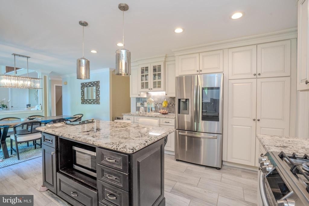 61 Amherst Way - Photo 25