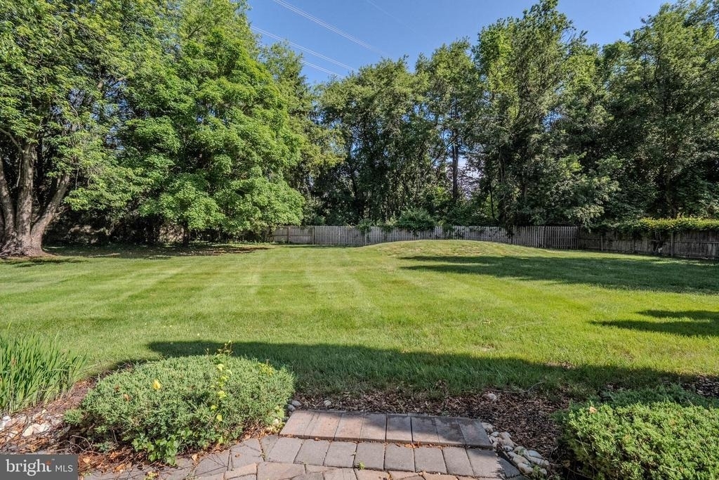 61 Amherst Way - Photo 55