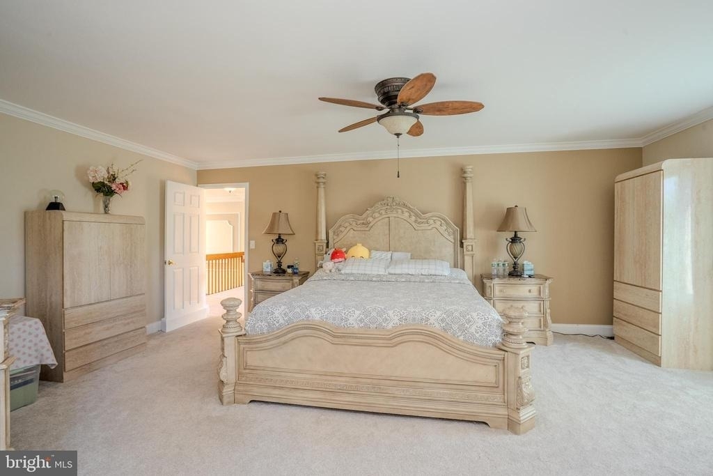 61 Amherst Way - Photo 36