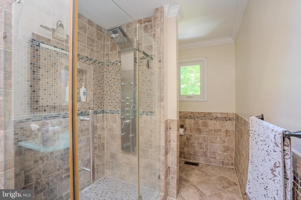 61 Amherst Way - Photo 38