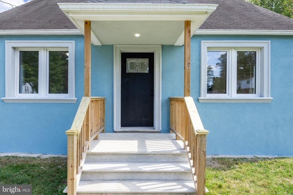 417 Yale Avenue - Photo 2