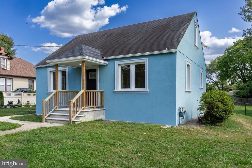 417 Yale Avenue - Photo 1
