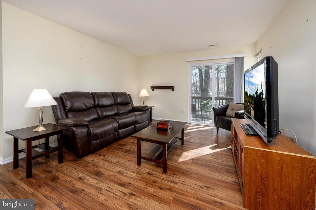 339 Woodlake Drive - Photo 6