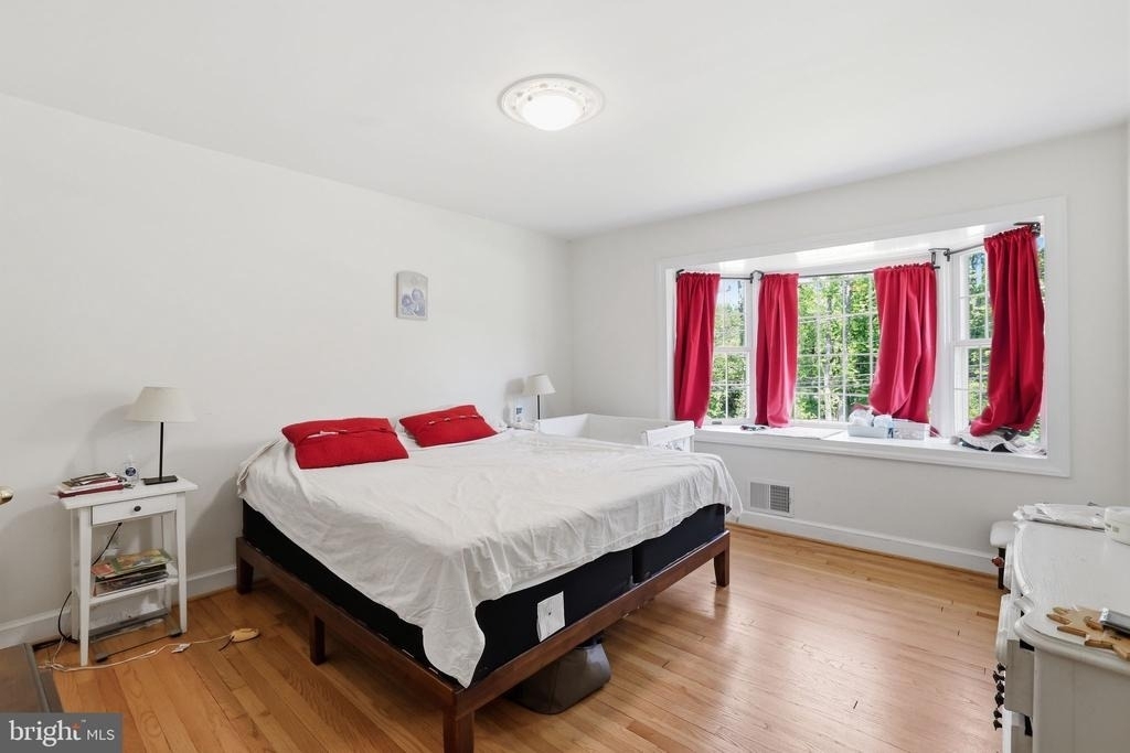 7322 Edmonston Road - Photo 18