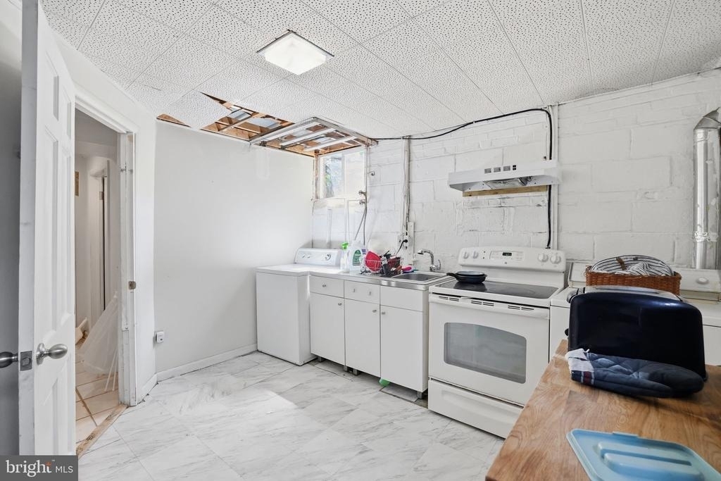 7322 Edmonston Road - Photo 48