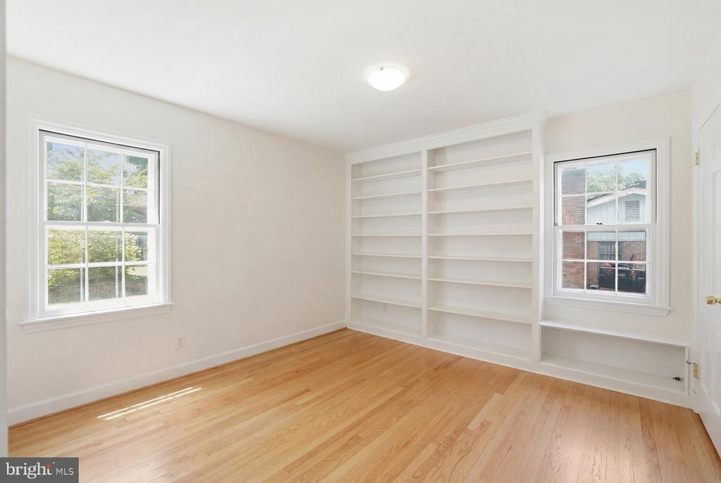 7322 Edmonston Road - Photo 22