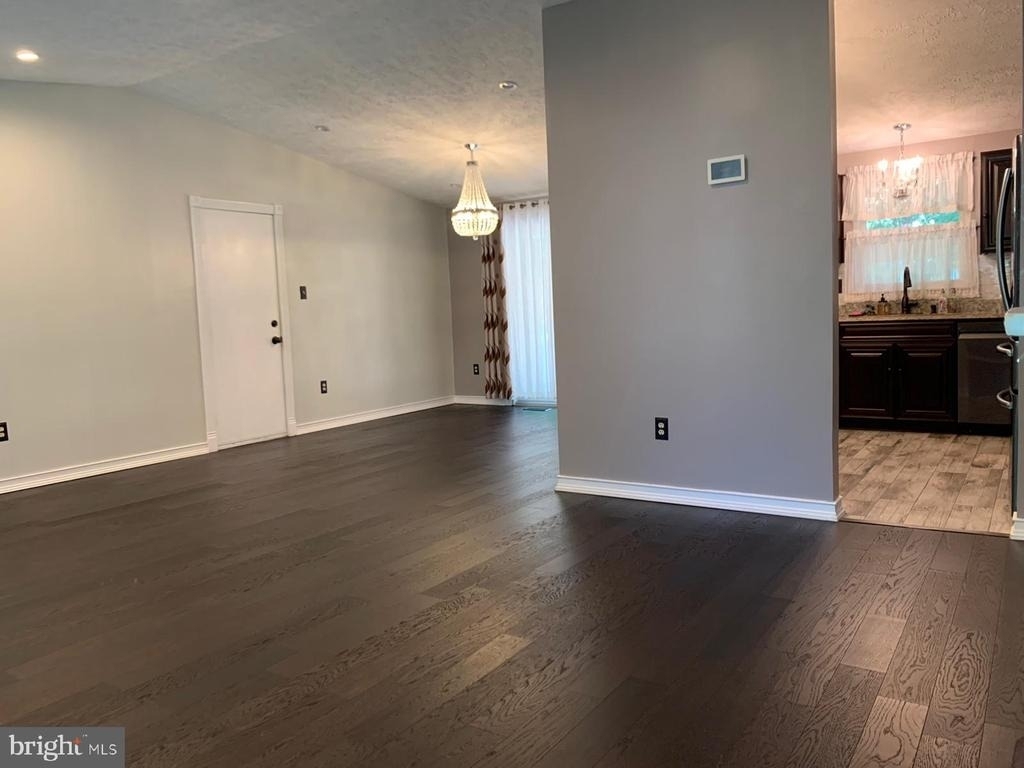 20328 Watkins Meadow Drive - Photo 3