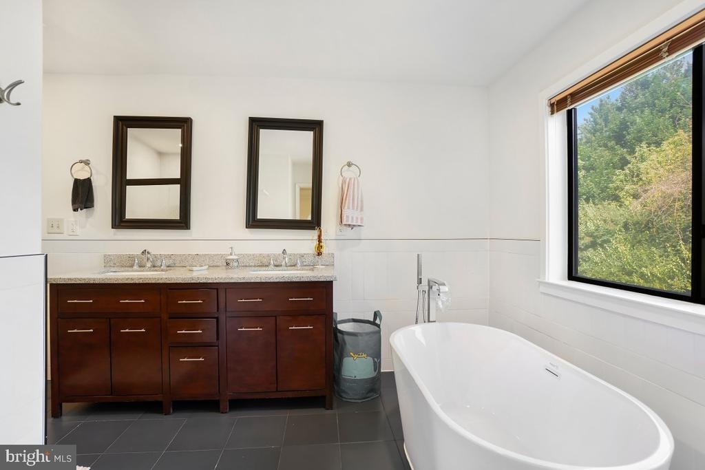 5351 Strathmore Avenue - Photo 17
