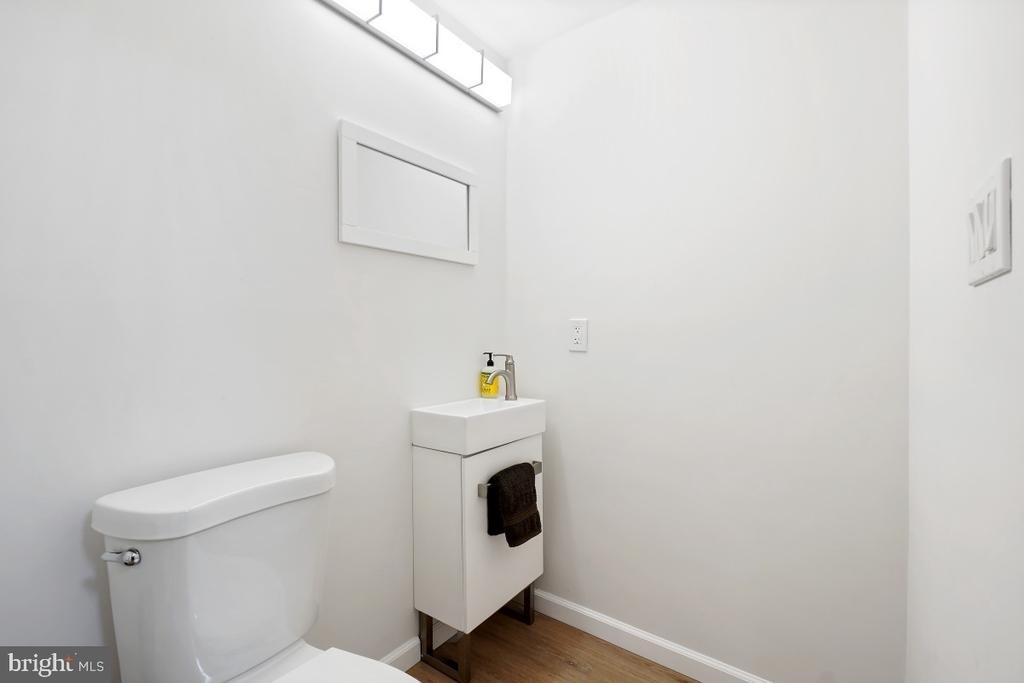 5351 Strathmore Avenue - Photo 13