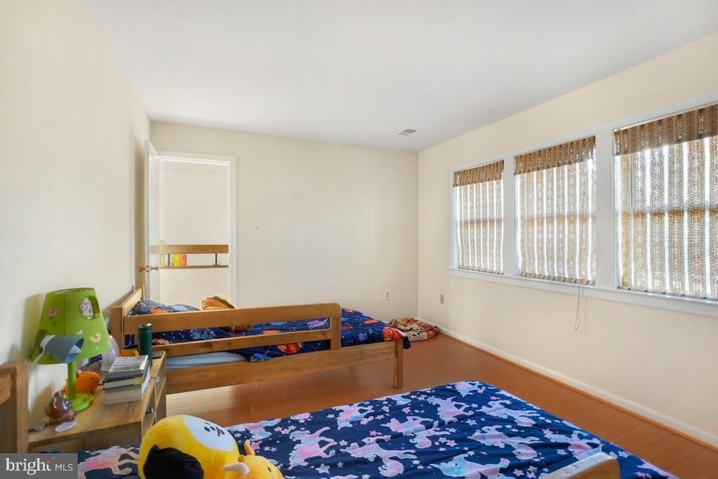 5351 Strathmore Avenue - Photo 18