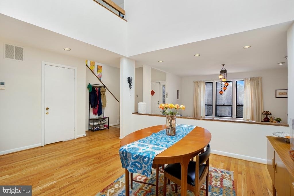 5351 Strathmore Avenue - Photo 6