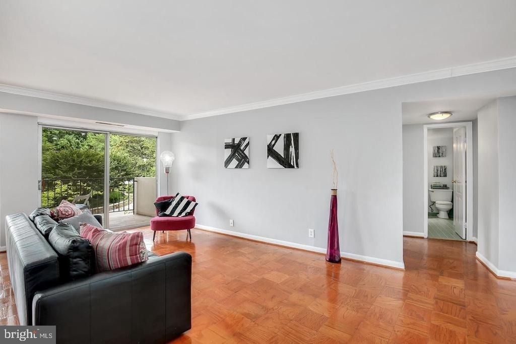 9039 Sligo Creek Parkway - Photo 4