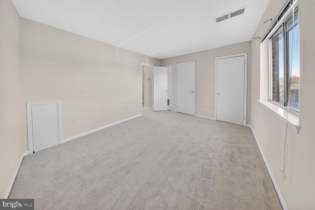 3364 Hewitt Avenue - Photo 13