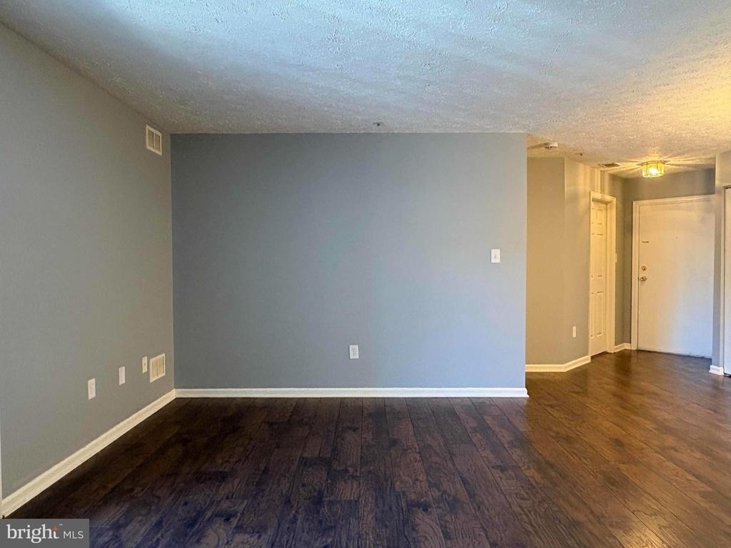12212 Eagles Nest Court - Photo 8
