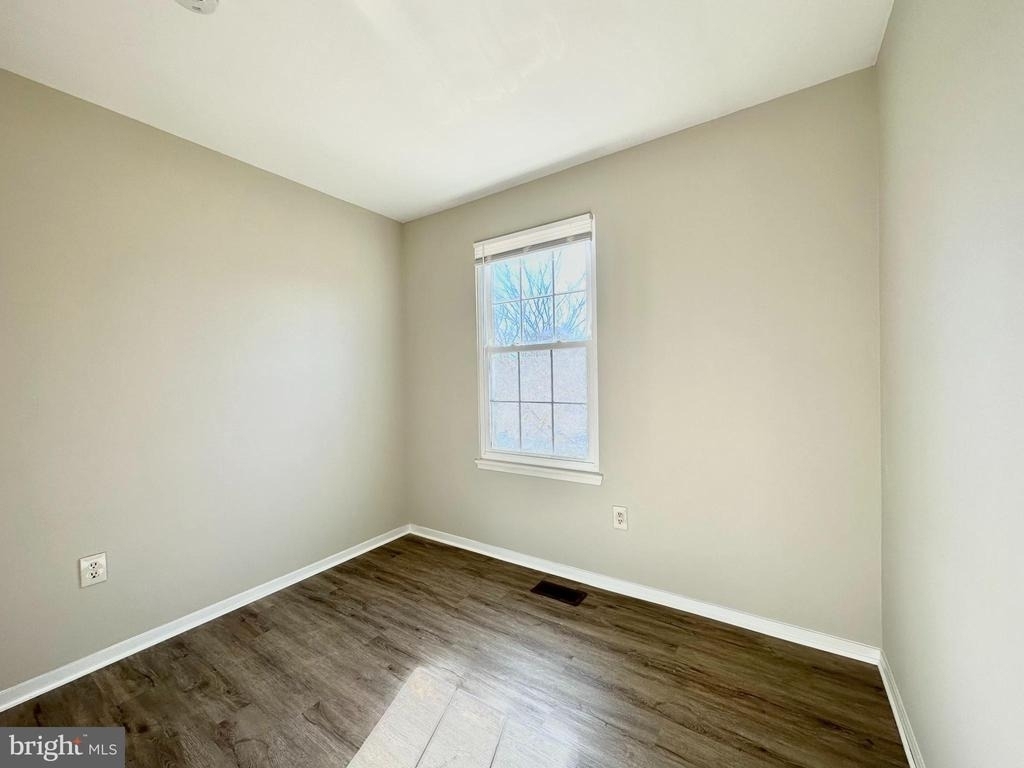 402 Carousel Court - Photo 22