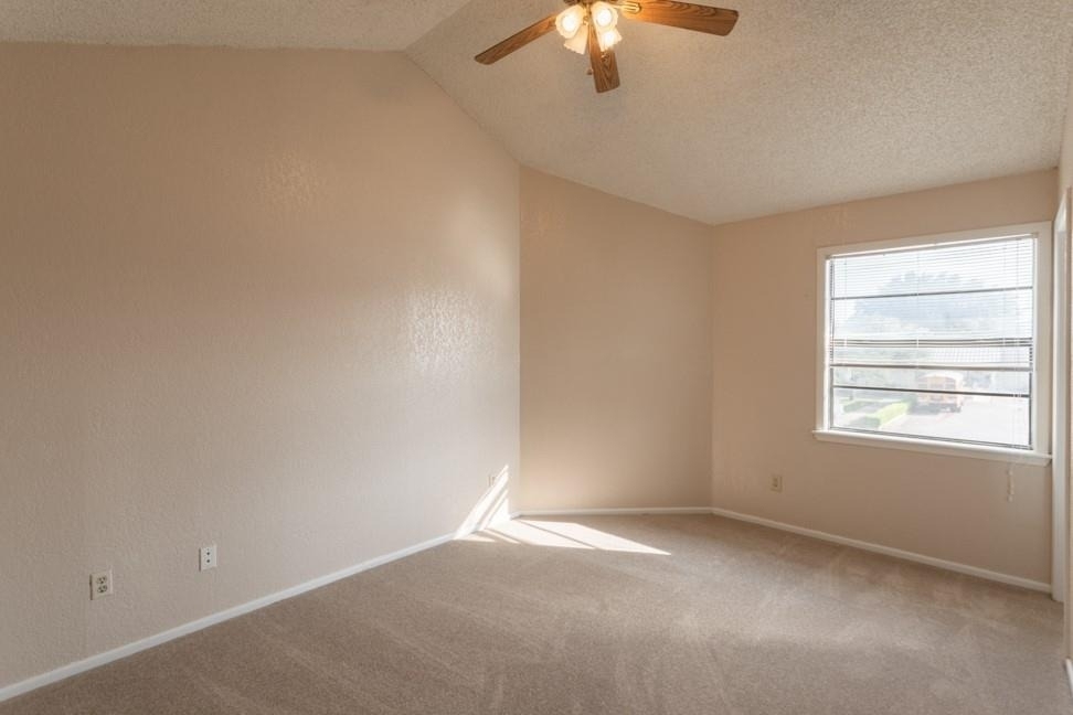 1602 Mill St - Photo 20
